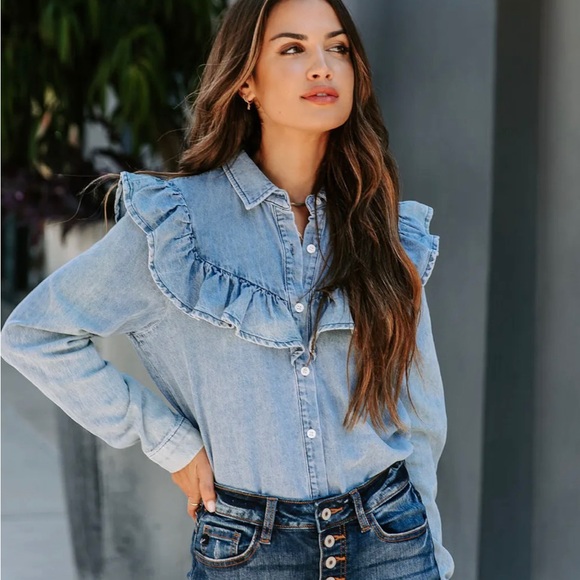 NWT Ruffle Denim Top - Picture 3 of 3